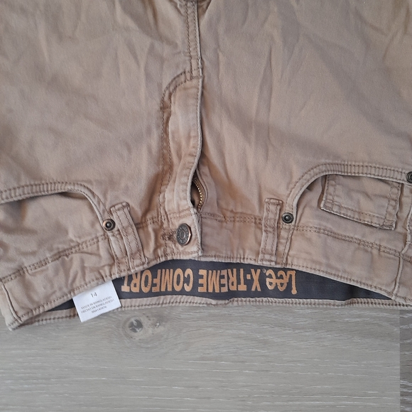Lee's Khaki pants size 12 new - Picture 2 of 3